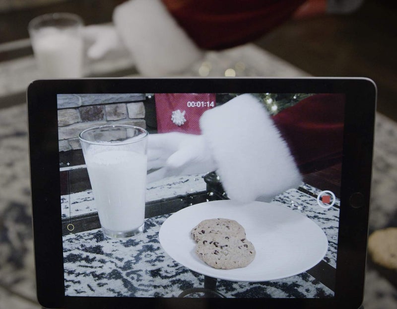 Tinsl The Santa Sleeve (L/XL) Unique Christmas Video Magic Must-Have to Capture Memories - Authentic Santa Costume Recording Prop - Image 4